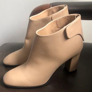 Via Spiga Aston Desert Bootie Sz 6 NWOB